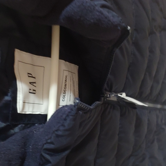 Gap Navy Puffer Vest - Picture 3 of 3